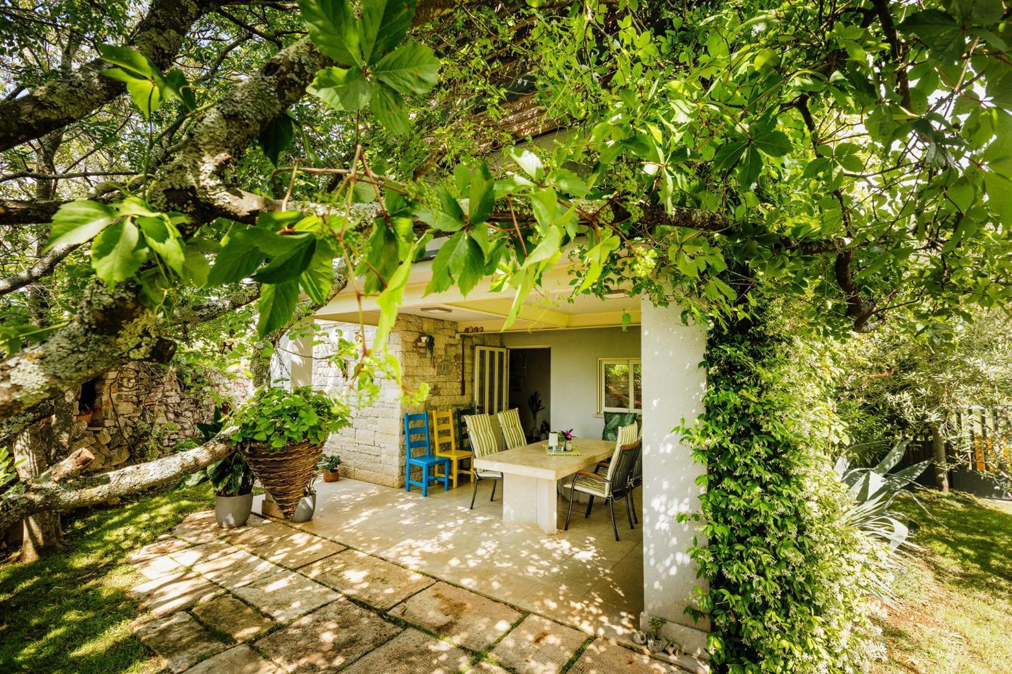 Peroj'S Green Oasis - Holiday Home Exterior photo